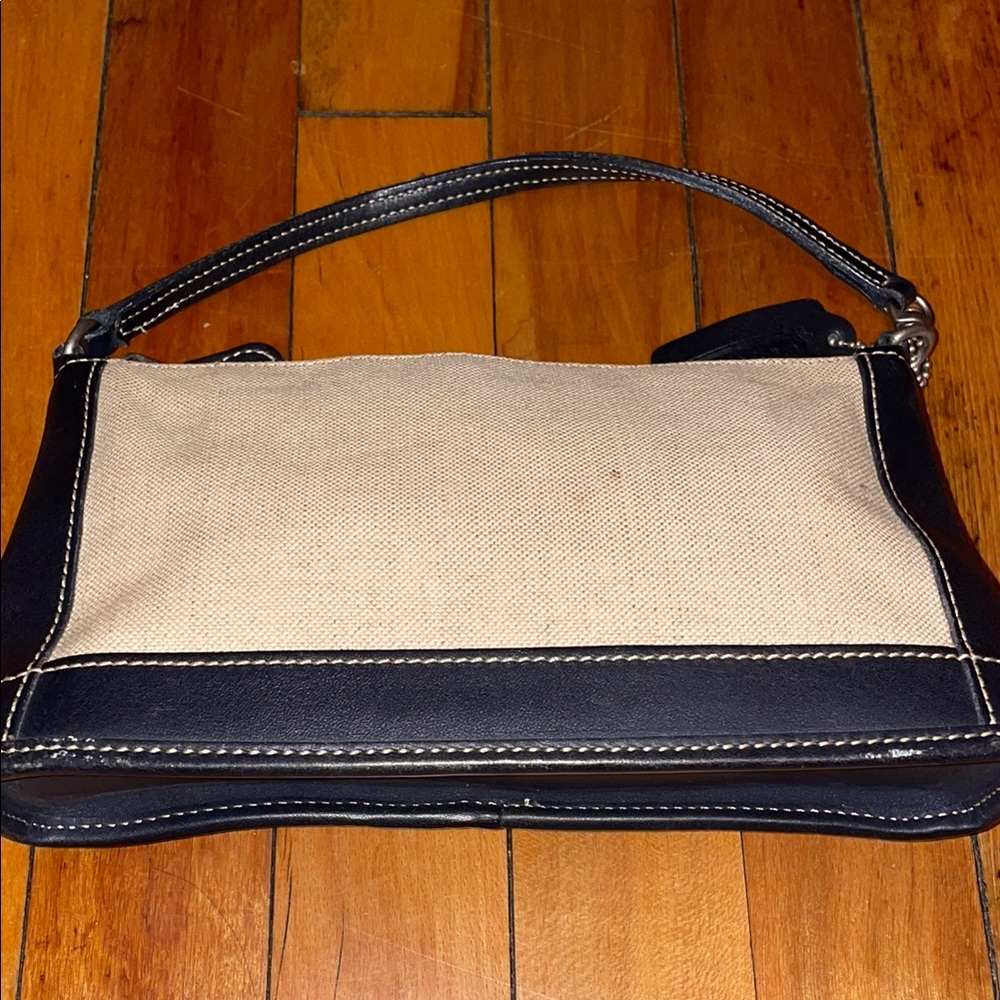 EUC🎊Coach vintage two tone Purse